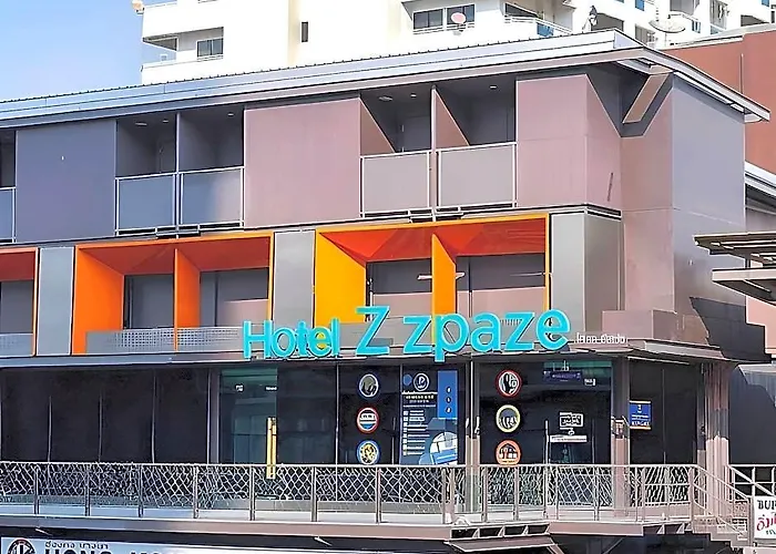Z Zpaze